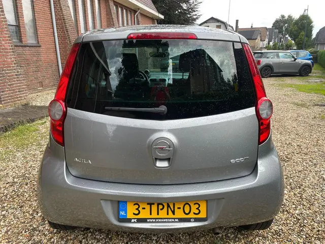 Opel Agila 1.0 Berlin 2014 Benzine 6