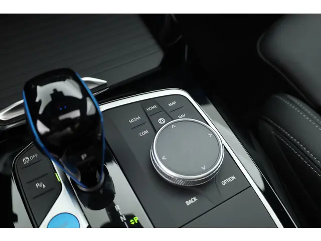 BMW iX3 M Sport 80 kWh 2022 Elektrisch 30