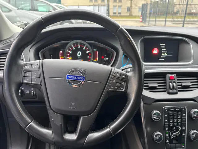 Volvo V40 1.6 T2 Kinetic 2015 Benzine 10