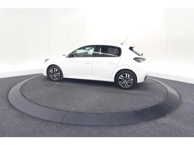 Peugeot 208 PureTech 100 Allure Pack 2023 Benzine 68