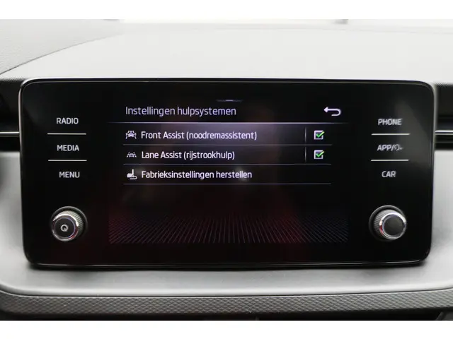 Škoda Scala 1.0 TSI Ambition 2020 Benzine 38