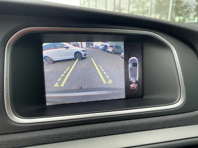 Volvo V40 1.6 T3 Kinetic 2012 Benzine 3