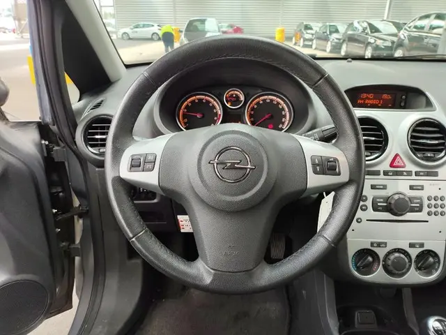 Opel Corsa 1.2-16V Anniversary Edition 2012 Benzine 17