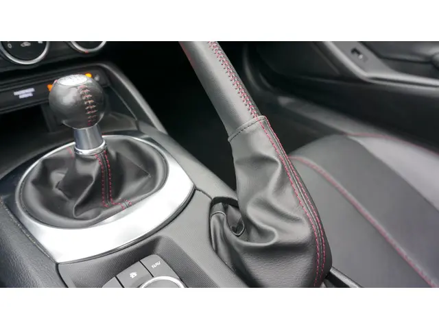 Mazda MX-5 2.0 SkyActiv-G 184PK GT-M 2019 Benzine 46