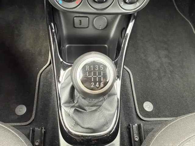 Opel ADAM 1.0 Turbo Jam Favourite 2017 Benzine 26