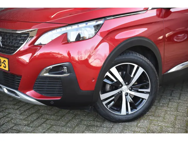 Peugeot 3008 1.6 PureTech Allure 2018 Benzine 8