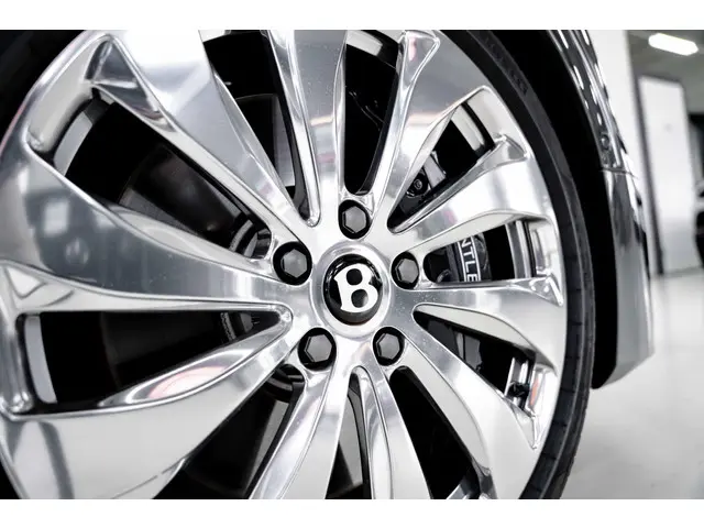 Bentley Flying Spur 4.0 V8 2021 Benzine 17