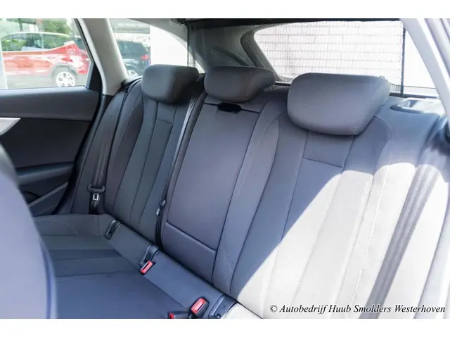 Audi A4 Avant 2.0 TFSI ultra Sport Pro Line 2017 Benzine 20
