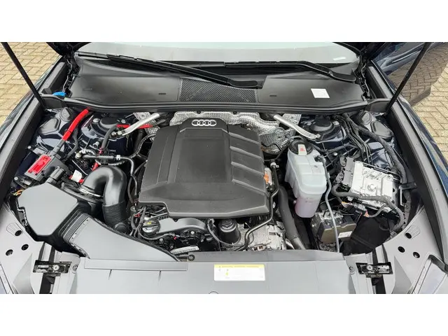 Audi A6 Avant 45 TFSI Design 2019 Benzine 18