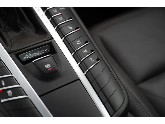 Porsche Macan 2.0 2018 Benzine 17