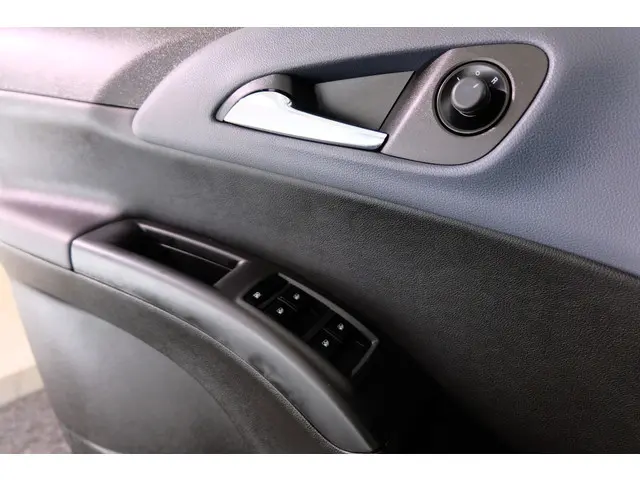 Opel Meriva 1.4 Turbo Cosmo 2013 Benzine 21