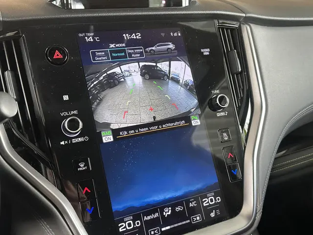 Subaru Outback 2.5i CVT 2022 Benzine 26