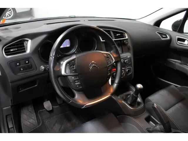 Citroën C4 1.6 VTi Collection 2012 Benzine 16