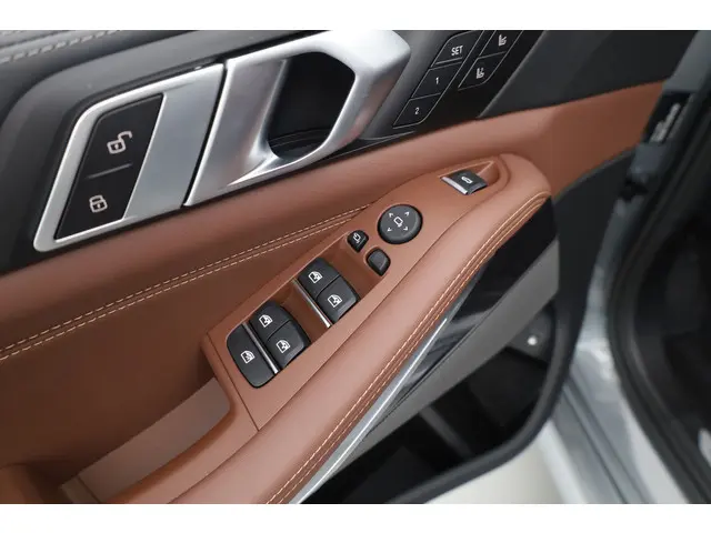 BMW X5 xDrive50e M Sport 2025 Hybride Benzine 10