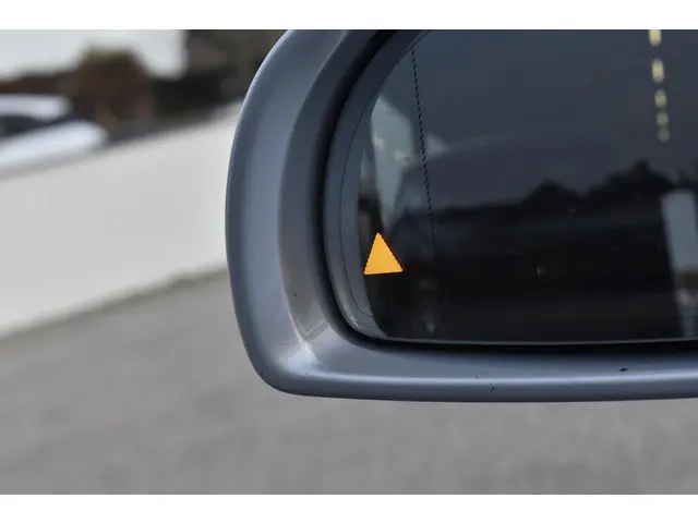 Mercedes-Benz SLC 180 2017 Benzine 15