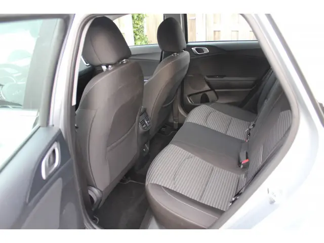 Kia Ceed Sportswagon 1.0 T-GDi DynamicLine 2023 Benzine 11