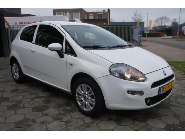 Fiat Punto Evo 1.2 Lounge 2015 Benzine 4