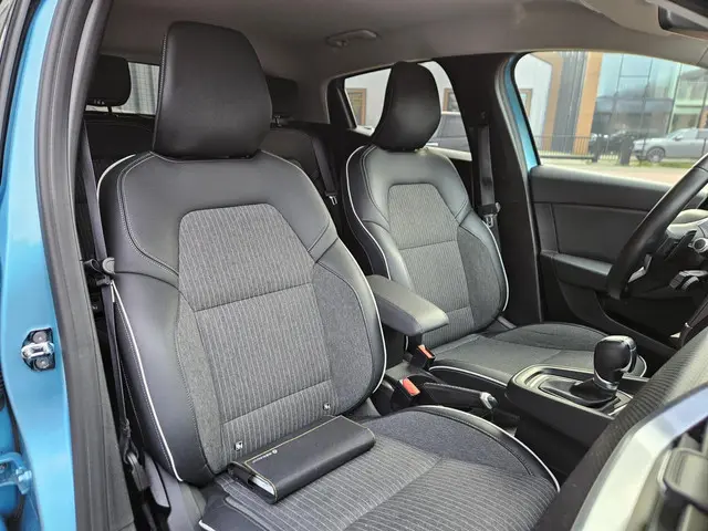 Renault Clio 1.3 TCe Intens Automaat 2020 Benzine 29