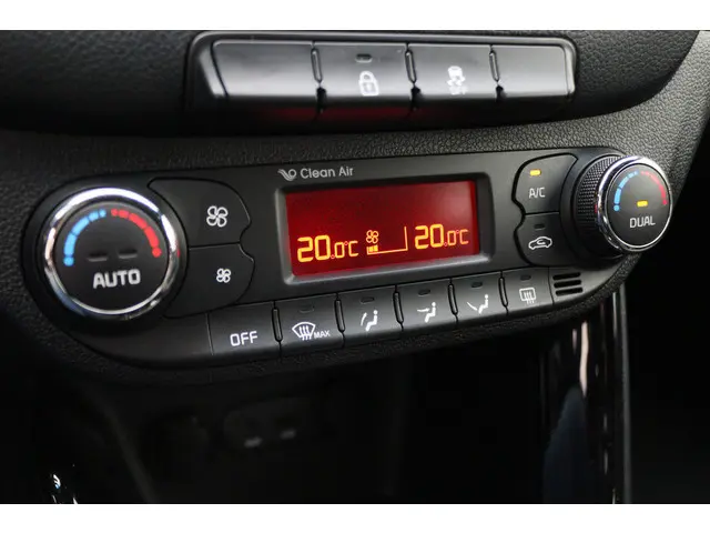 Kia pro_cee'd 1.6 GDI Business Pack 2013 Benzine 40