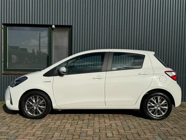 Toyota Yaris 2