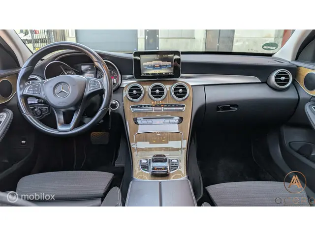 Mercedes-Benz C-Klasse Estate 180 Prestige 2015 Benzine 19