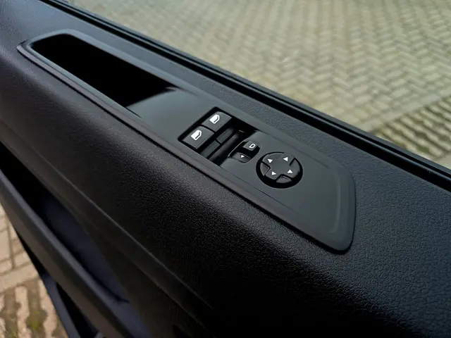 Toyota ProAce Worker 2.0 D-4D Long L3 H1 2023 Diesel 18