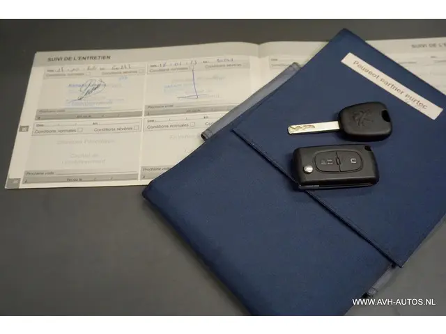 Peugeot Partner Tepee 1.2 PureTech Allure 2018 Benzine 22