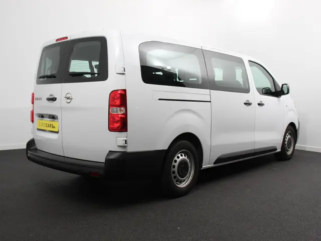 Opel Vivaro 2