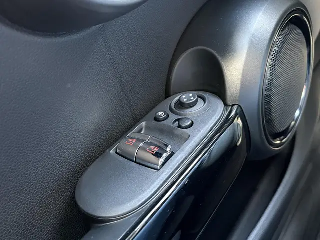 MINI Cooper Mini 2.0 John Works Essential 2022 Benzine 25