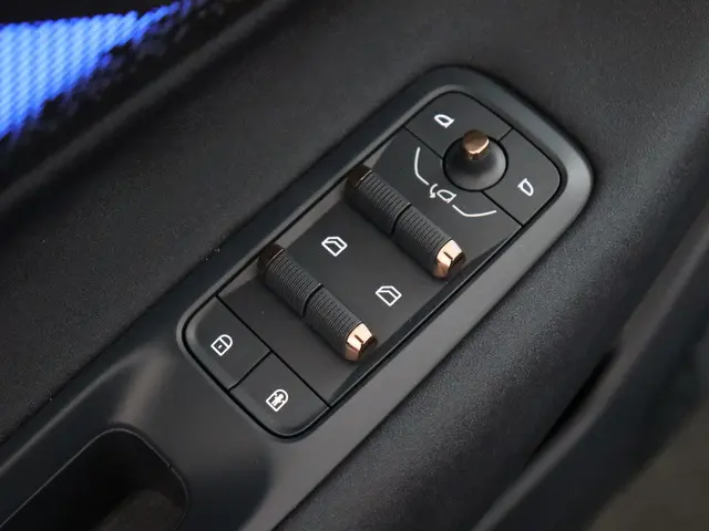 Lynk & Co 08 1.5 More 2025 Hybride Benzine 19