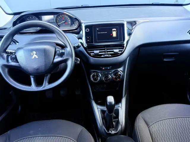 Peugeot 208 1.2 PureTech Blue Lion 2017 Benzine 14
