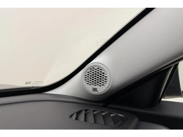 Jeep Avenger 1.2 e-Hybrid Summit 2025 Hybride Benzine 32