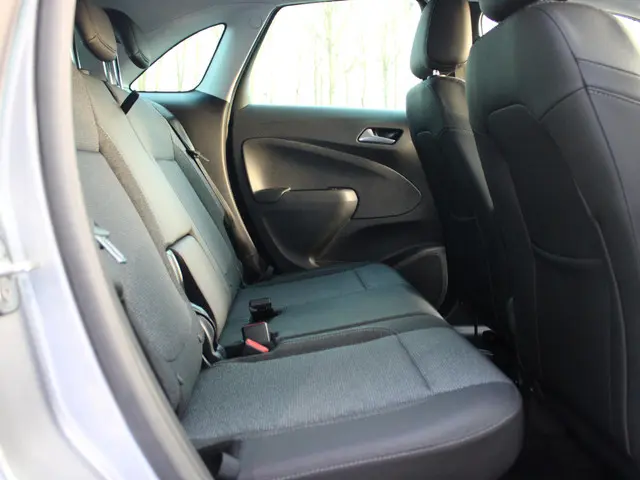 Opel Crossland 1.2 Turbo GS 2024 Benzine 12