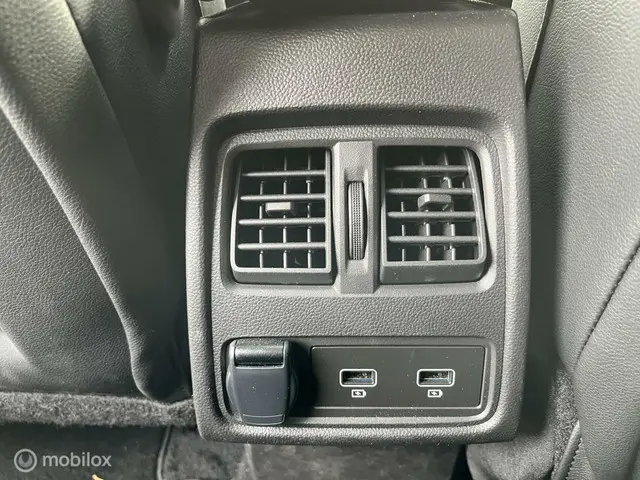 Mitsubishi ASX 1.6 PHEV AT Instyle 2023 Hybride Benzine 7