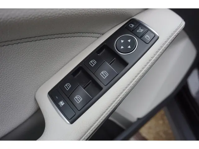 Mercedes-Benz GLA 200 Ambition 2014 Benzine 5