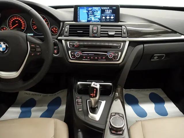 BMW 3 Serie Gran Turismo 320i M Sport Aut- 2015 Benzine 8