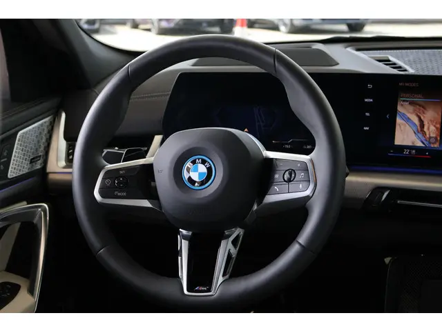 BMW iX2 xDrive30 2025 Elektrisch 11