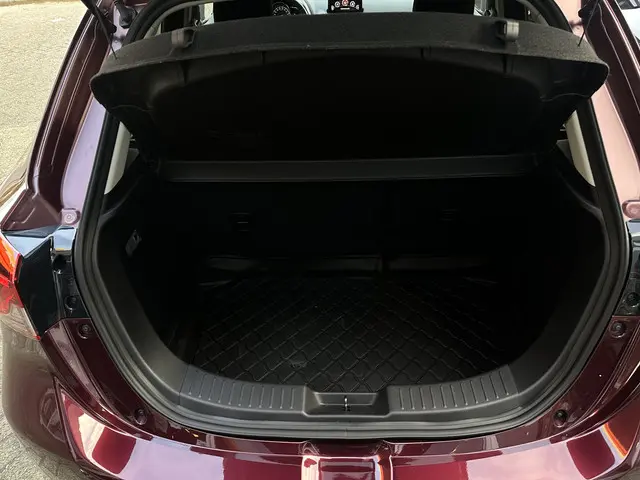 Mazda 2 1.5 Skyactiv-G Sportive 2022 Benzine 7