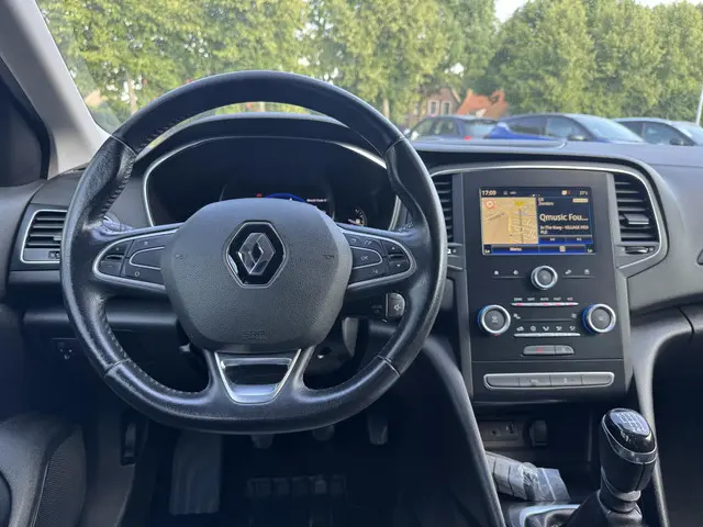 Renault Mégane Estate 1.2 TCe Limited 2018 Benzine 12