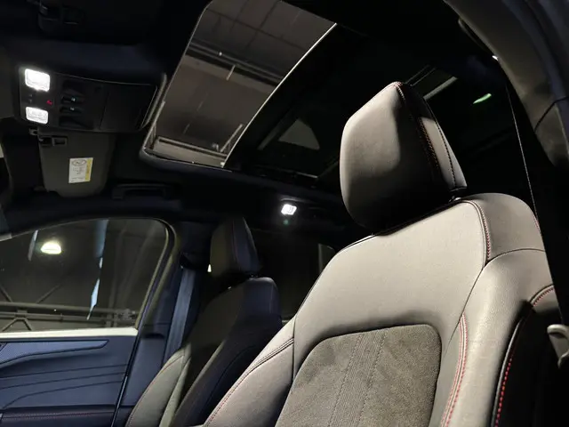 Ford Kuga 2.5 FHEV ST-Line X 2024 Hybride Benzine 11