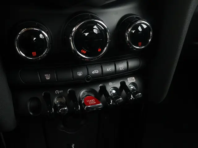 MINI Cooper Mini 1.5 Camden Edition 2023 Benzine 23