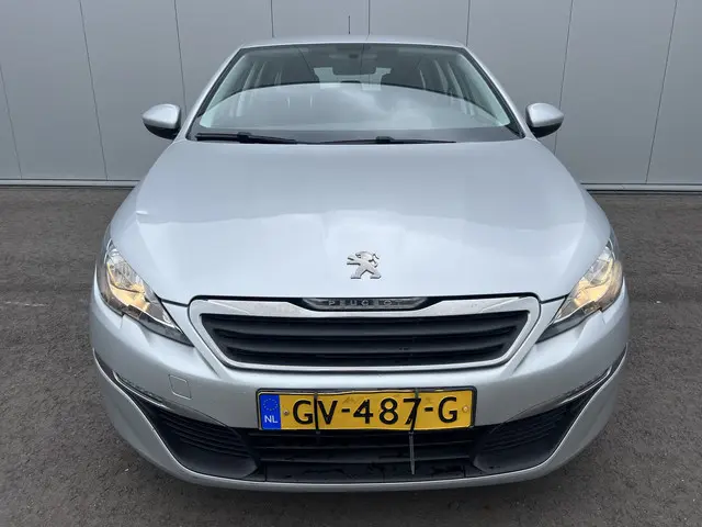 Peugeot 308 2