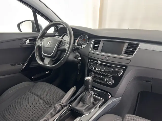 Peugeot 508 1.6 e-THP Première 2015 Benzine 7