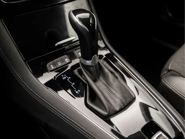 Opel Grandland X 1.2 Turbo Elegance Sport 2021 Benzine 9