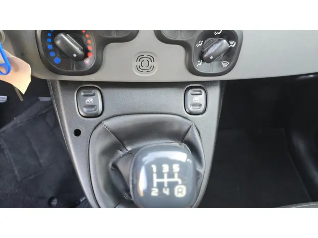 Fiat Panda 0.9 TwinAir Edizione Cool 2014 Benzine 22