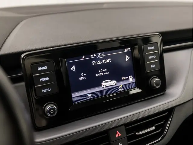 Škoda Kamiq 1.0 TSI Sport 2020 Benzine 23