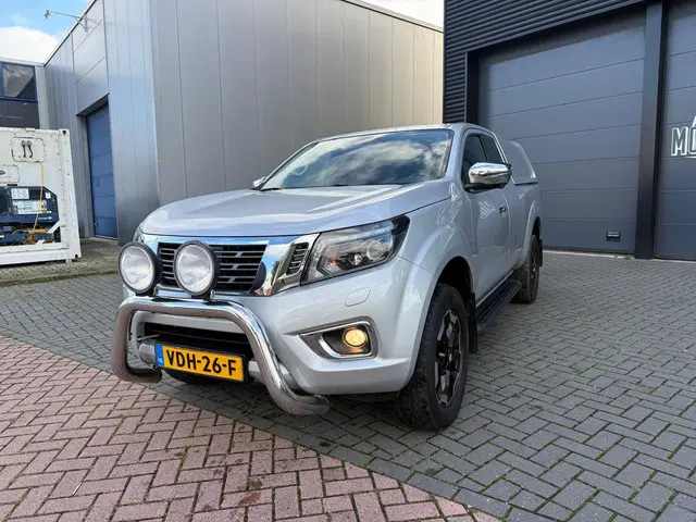 Nissan Navara 2.3 dCi N-Connecta King Cab 2019 Diesel 3