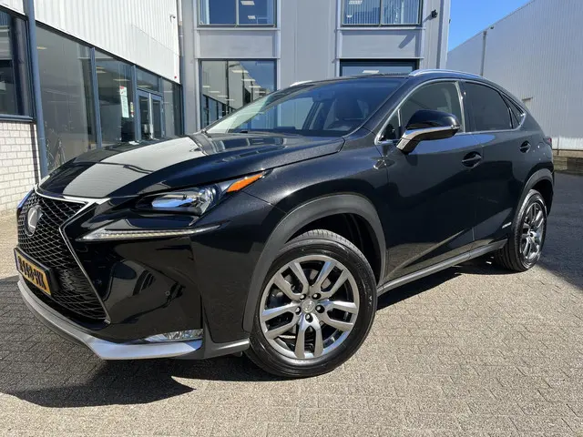 Lexus NX 300h AWD Luxury Line 2015 Hybride Benzine 44