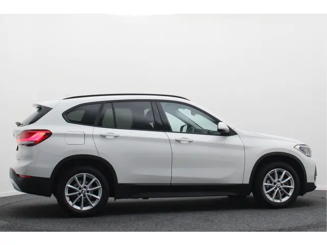BMW X1 sDrive18i Executive Automaat 2020 Benzine 9