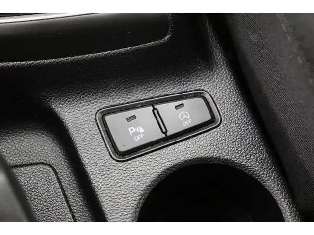 Hyundai i20 1.0 T-GDI Comfort 2016 Benzine 23